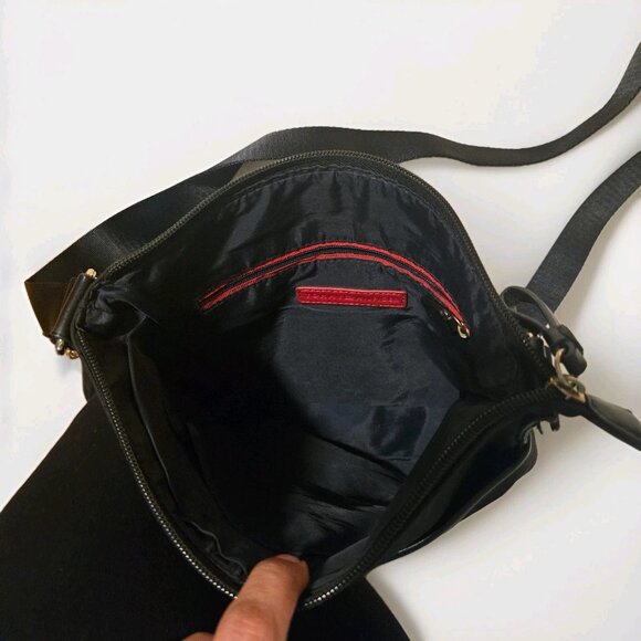 Tommy Hilfiger Women's Garden Classics Black Crossbody Messenger Nylon Purse Bag - Picture 8 of 9
